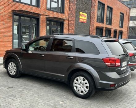 Серый Додж Джорни, объемом двигателя 2.4 л и пробегом 180 тыс. км за 8800 $, фото 4 на Automoto.ua