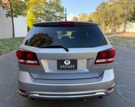 Серый Додж Джорни, объемом двигателя 3.6 л и пробегом 70 тыс. км за 2000 $, фото 6 на Automoto.ua