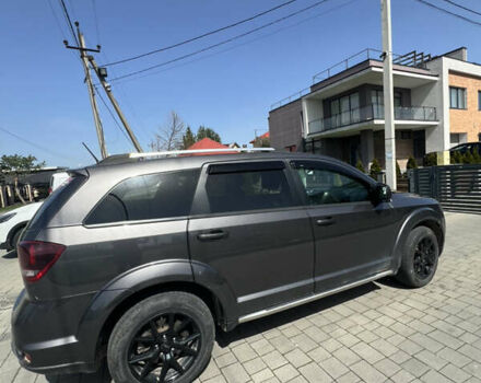 Серый Додж Джорни, объемом двигателя 3.6 л и пробегом 145 тыс. км за 13300 $, фото 3 на Automoto.ua