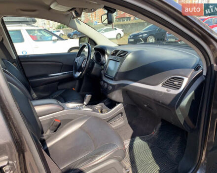 Серый Додж Джорни, объемом двигателя 3.6 л и пробегом 157 тыс. км за 15000 $, фото 16 на Automoto.ua