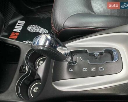 Серый Додж Джорни, объемом двигателя 3.6 л и пробегом 130 тыс. км за 12900 $, фото 21 на Automoto.ua