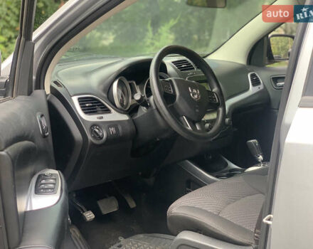 Серый Додж Джорни, объемом двигателя 2.4 л и пробегом 122 тыс. км за 12300 $, фото 13 на Automoto.ua