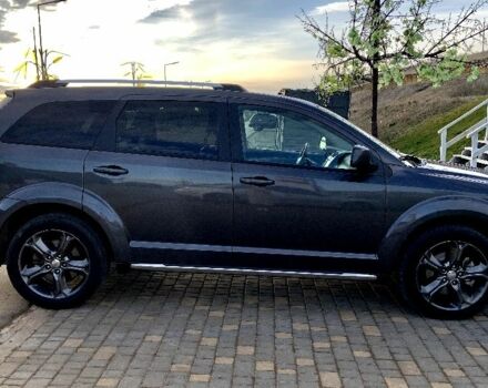 Серый Додж Джорни, объемом двигателя 3.6 л и пробегом 330 тыс. км за 11500 $, фото 1 на Automoto.ua