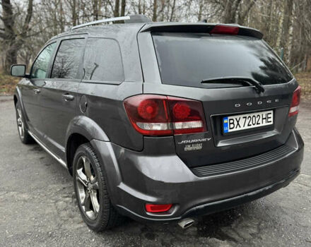Серый Додж Джорни, объемом двигателя 3.6 л и пробегом 187 тыс. км за 12200 $, фото 6 на Automoto.ua