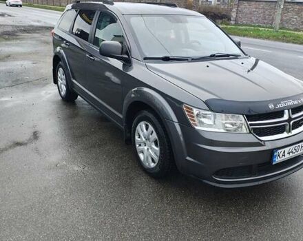 Серый Додж Джорни, объемом двигателя 2.36 л и пробегом 134 тыс. км за 10600 $, фото 4 на Automoto.ua