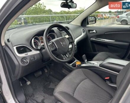 Серый Додж Джорни, объемом двигателя 2.36 л и пробегом 144 тыс. км за 9700 $, фото 16 на Automoto.ua