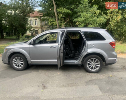 Серый Додж Джорни, объемом двигателя 2.4 л и пробегом 122 тыс. км за 12300 $, фото 14 на Automoto.ua