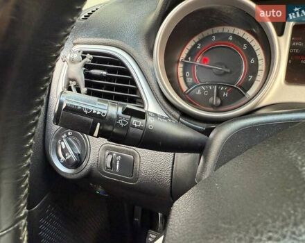 Сірий Додж Джорні, об'ємом двигуна 2.36 л та пробігом 142 тис. км за 12490 $, фото 15 на Automoto.ua