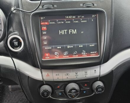 Серый Додж Джорни, объемом двигателя 3.6 л и пробегом 107 тыс. км за 13500 $, фото 4 на Automoto.ua