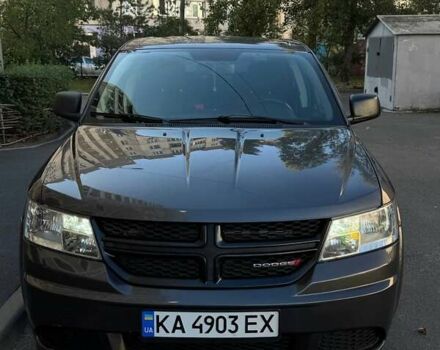 Серый Додж Джорни, объемом двигателя 2.36 л и пробегом 200 тыс. км за 13000 $, фото 2 на Automoto.ua