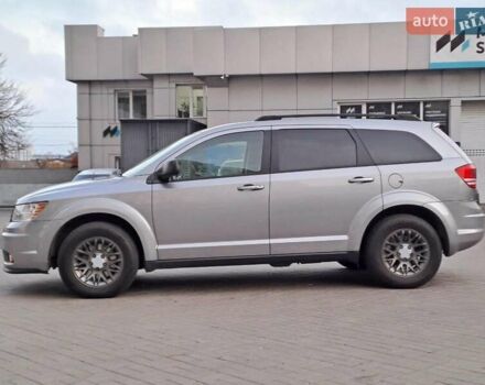 Серый Додж Джорни, объемом двигателя 2.4 л и пробегом 118 тыс. км за 11940 $, фото 6 на Automoto.ua