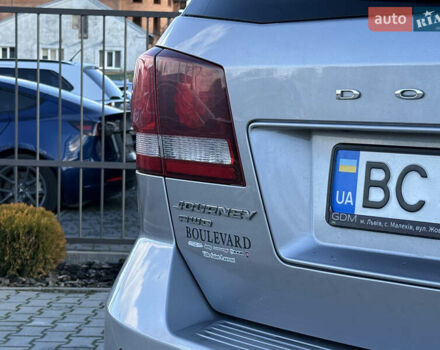 Сірий Додж Джорні, об'ємом двигуна 3.61 л та пробігом 196 тис. км за 14000 $, фото 11 на Automoto.ua