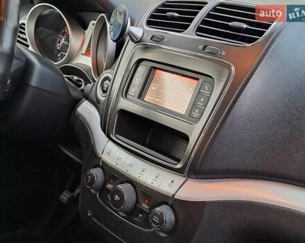 Серый Додж Джорни, объемом двигателя 2.4 л и пробегом 118 тыс. км за 11940 $, фото 10 на Automoto.ua