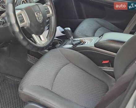 Серый Додж Джорни, объемом двигателя 2.4 л и пробегом 118 тыс. км за 11940 $, фото 8 на Automoto.ua