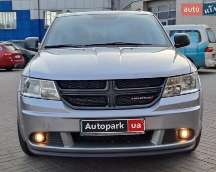 Серый Додж Джорни, объемом двигателя 2.4 л и пробегом 118 тыс. км за 11940 $, фото 1 на Automoto.ua