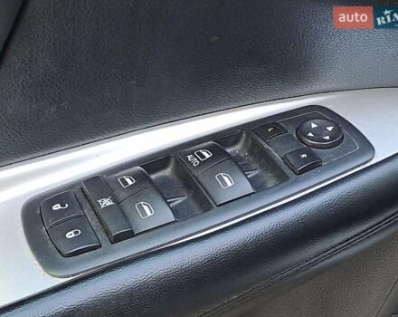 Серый Додж Джорни, объемом двигателя 2.4 л и пробегом 118 тыс. км за 11940 $, фото 7 на Automoto.ua