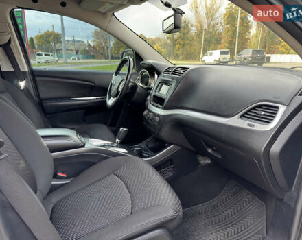 Сірий Додж Джорні, об'ємом двигуна 2.36 л та пробігом 204 тис. км за 7999 $, фото 13 на Automoto.ua