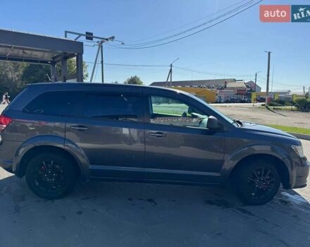 Серый Додж Джорни, объемом двигателя 2.36 л и пробегом 200 тыс. км за 13000 $, фото 8 на Automoto.ua