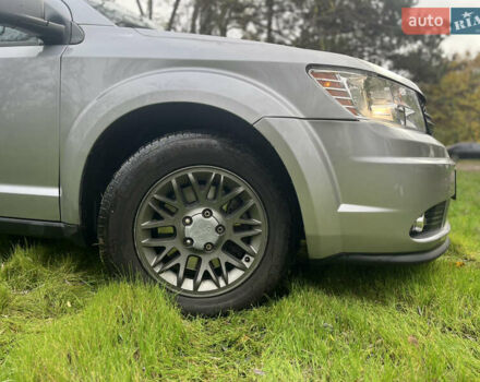 Серый Додж Джорни, объемом двигателя 2.36 л и пробегом 118 тыс. км за 11500 $, фото 8 на Automoto.ua