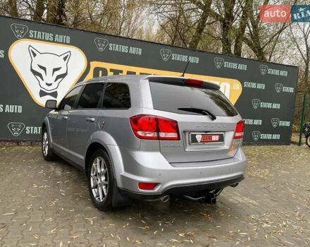 Серый Додж Джорни, объемом двигателя 3.6 л и пробегом 130 тыс. км за 12900 $, фото 5 на Automoto.ua