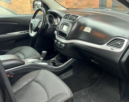 Серый Додж Джорни, объемом двигателя 2.4 л и пробегом 180 тыс. км за 8800 $, фото 9 на Automoto.ua