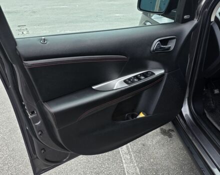 Серый Додж Джорни, объемом двигателя 3.6 л и пробегом 107 тыс. км за 13500 $, фото 7 на Automoto.ua