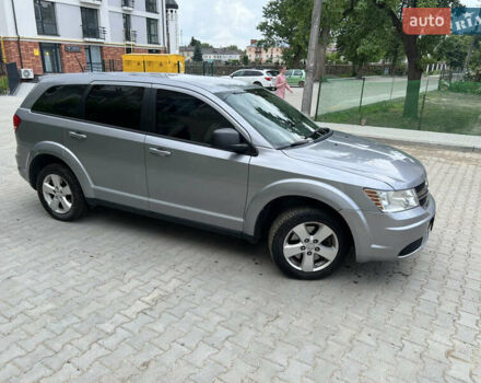 Серый Додж Джорни, объемом двигателя 2.36 л и пробегом 210 тыс. км за 9100 $, фото 1 на Automoto.ua