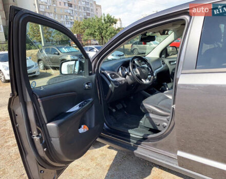 Серый Додж Джорни, объемом двигателя 3.6 л и пробегом 157 тыс. км за 15000 $, фото 23 на Automoto.ua