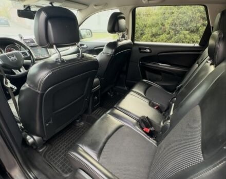 Серый Додж Джорни, объемом двигателя 3.6 л и пробегом 201 тыс. км за 12000 $, фото 4 на Automoto.ua