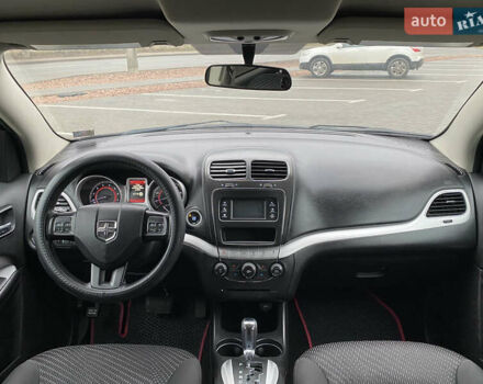 Серый Додж Джорни, объемом двигателя 3.6 л и пробегом 188 тыс. км за 9900 $, фото 11 на Automoto.ua