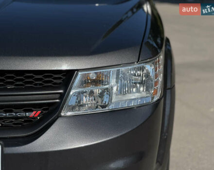 Серый Додж Джорни, объемом двигателя 3.6 л и пробегом 86 тыс. км за 13700 $, фото 7 на Automoto.ua