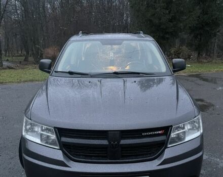 Серый Додж Джорни, объемом двигателя 2.4 л и пробегом 136 тыс. км за 10500 $, фото 2 на Automoto.ua