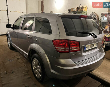 Серый Додж Джорни, объемом двигателя 2.36 л и пробегом 132 тыс. км за 10800 $, фото 4 на Automoto.ua