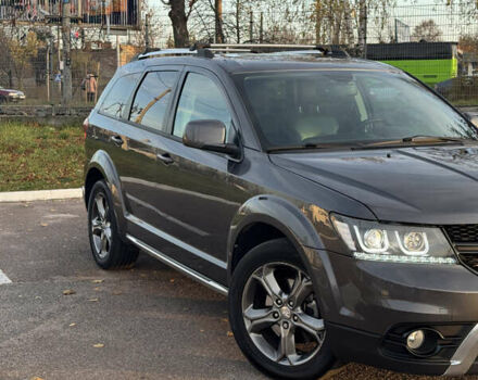 Серый Додж Джорни, объемом двигателя 3.6 л и пробегом 139 тыс. км за 13950 $, фото 2 на Automoto.ua