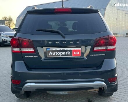 Серый Додж Джорни, объемом двигателя 2.4 л и пробегом 170 тыс. км за 10590 $, фото 7 на Automoto.ua