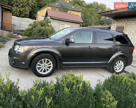 Серый Додж Джорни, объемом двигателя 2.4 л и пробегом 170 тыс. км за 12500 $, фото 9 на Automoto.ua