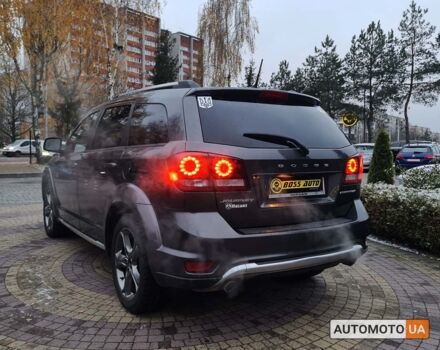 Серый Додж Джорни, объемом двигателя 3.6 л и пробегом 270 тыс. км за 11990 $, фото 4 на Automoto.ua