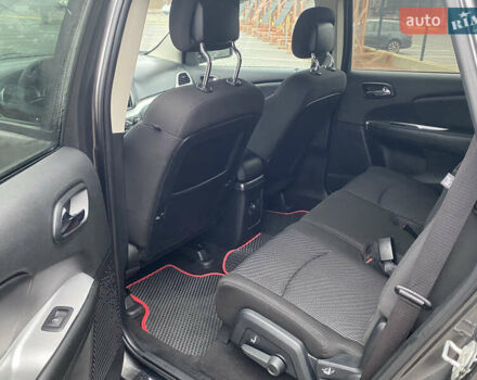 Серый Додж Джорни, объемом двигателя 3.6 л и пробегом 188 тыс. км за 9900 $, фото 17 на Automoto.ua