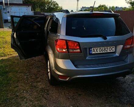 Серый Додж Джорни, объемом двигателя 2.4 л и пробегом 227 тыс. км за 12600 $, фото 4 на Automoto.ua