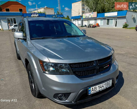 Серый Додж Джорни, объемом двигателя 3.61 л и пробегом 218 тыс. км за 11500 $, фото 1 на Automoto.ua
