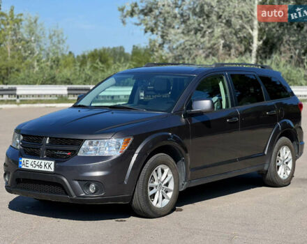 Серый Додж Джорни, объемом двигателя 3.6 л и пробегом 86 тыс. км за 13700 $, фото 2 на Automoto.ua