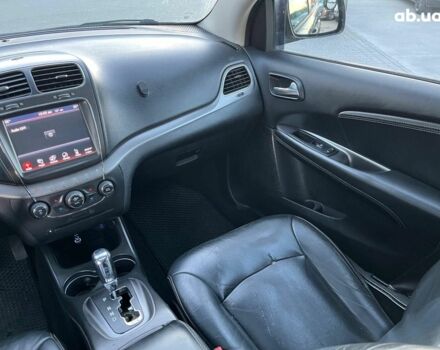 Серый Додж Джорни, объемом двигателя 2.4 л и пробегом 170 тыс. км за 10590 $, фото 30 на Automoto.ua