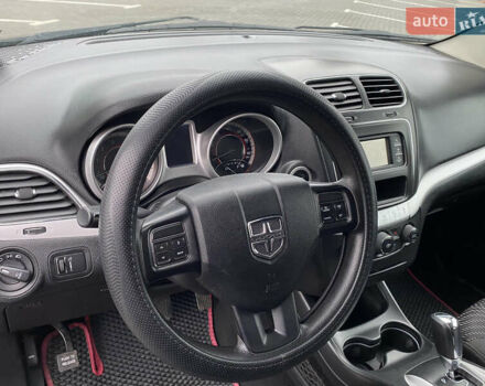Серый Додж Джорни, объемом двигателя 3.6 л и пробегом 188 тыс. км за 9900 $, фото 13 на Automoto.ua