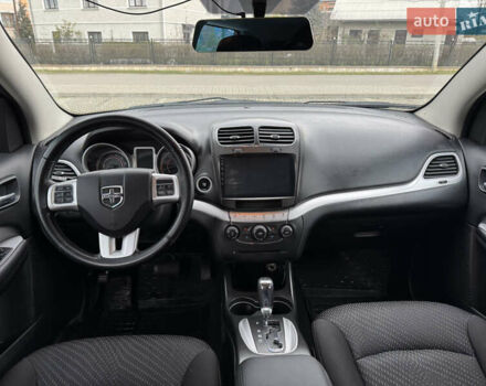 Серый Додж Джорни, объемом двигателя 2.4 л и пробегом 141 тыс. км за 10500 $, фото 44 на Automoto.ua