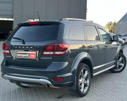 Серый Додж Джорни, объемом двигателя 2.4 л и пробегом 170 тыс. км за 10590 $, фото 6 на Automoto.ua