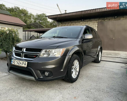 Серый Додж Джорни, объемом двигателя 2.4 л и пробегом 170 тыс. км за 12500 $, фото 10 на Automoto.ua
