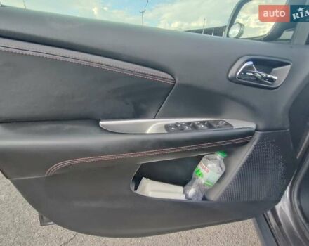 Серый Додж Джорни, объемом двигателя 3.6 л и пробегом 172 тыс. км за 15999 $, фото 16 на Automoto.ua