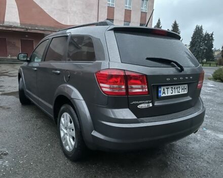 Серый Додж Джорни, объемом двигателя 2.4 л и пробегом 136 тыс. км за 10500 $, фото 6 на Automoto.ua