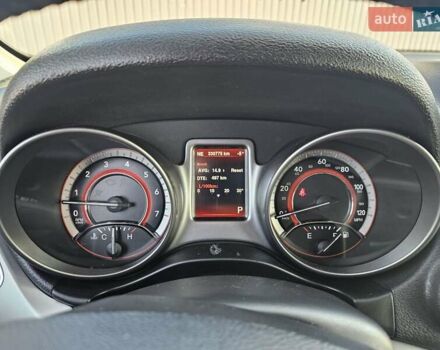 Серый Додж Джорни, объемом двигателя 3.6 л и пробегом 331 тыс. км за 11500 $, фото 11 на Automoto.ua