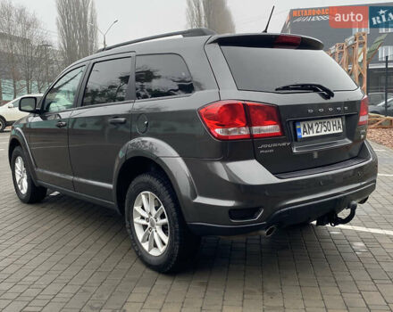 Серый Додж Джорни, объемом двигателя 3.6 л и пробегом 188 тыс. км за 9900 $, фото 6 на Automoto.ua